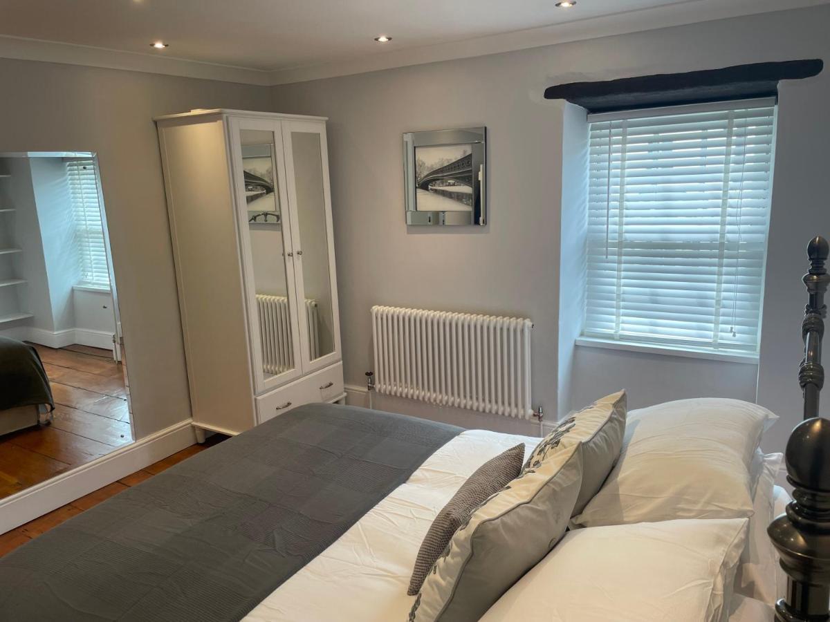 17 Eastgate Villa Cowbridge Exterior photo